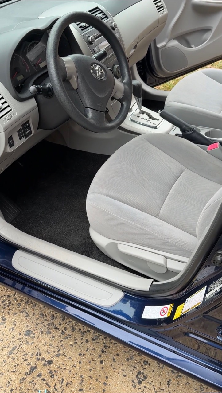 Clean Toyota front interior after detailing